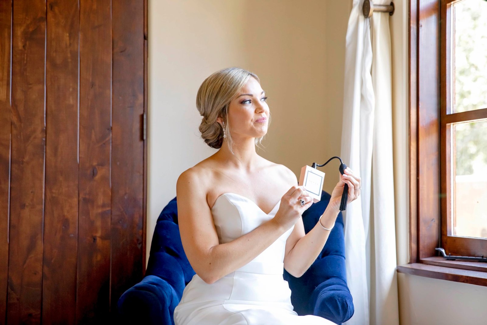 10 Things to Include in Your Wedding Day Emergency Kit